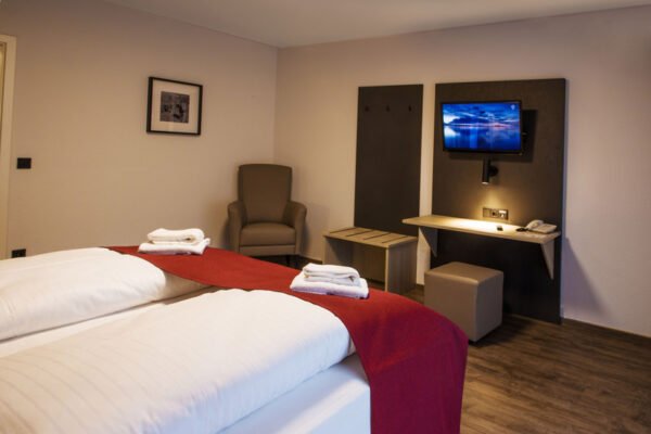 0029-14-Seehotel-Moldan