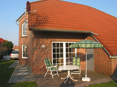 0739 02 Haus Frisia Terassenansicht Www Rudelurlaub De